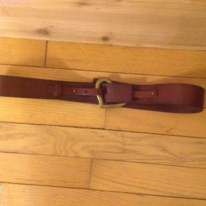 American eagle outfitters heart buckle belt